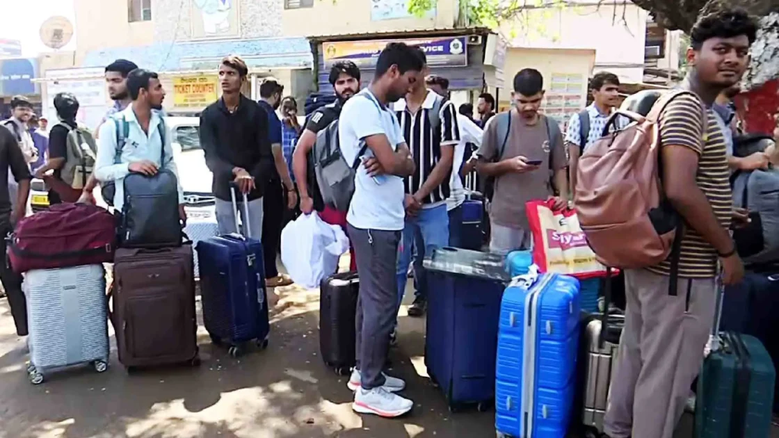 Students returning to hostel of KIIT university