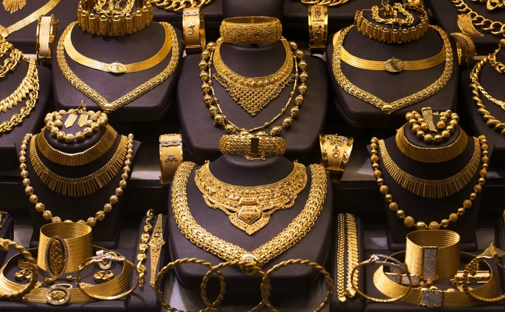 jewelry traders