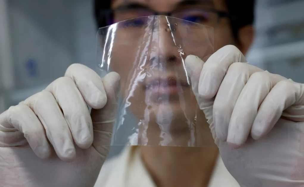 plastic soluble in sea water