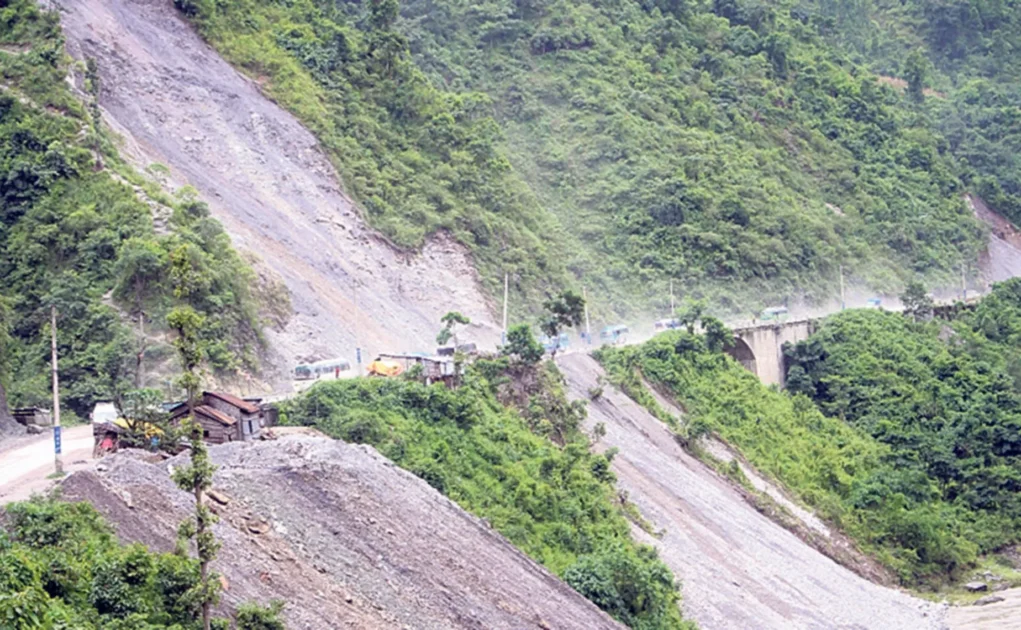 Eight highways fully blocked