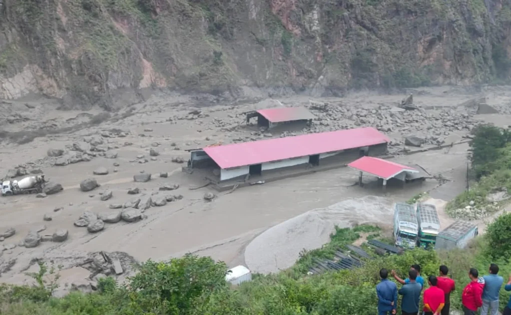 Flood hits the Bhotekoshi River