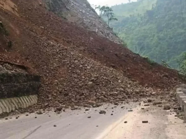 Landslides Block Narayangadh-Muglin And Karnali Highways
