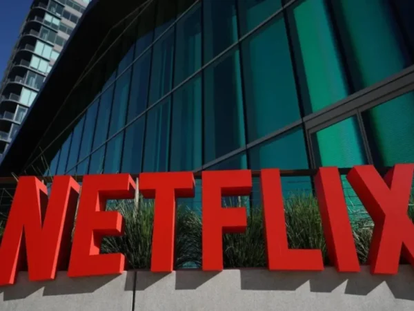 Netflix revenue beats estimates