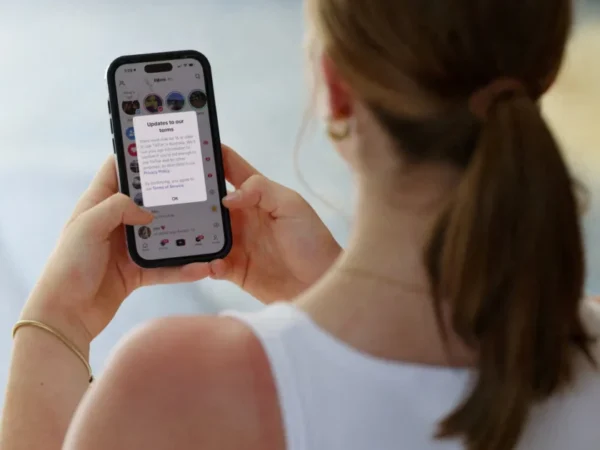 Australia plays hardball on social media ban